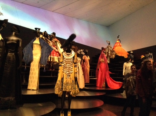 UNION ISSUE №17 15 & DIOR magazine ユニオン Dior – An Haute Couture Exhibition At Denver Art Museum « Alison